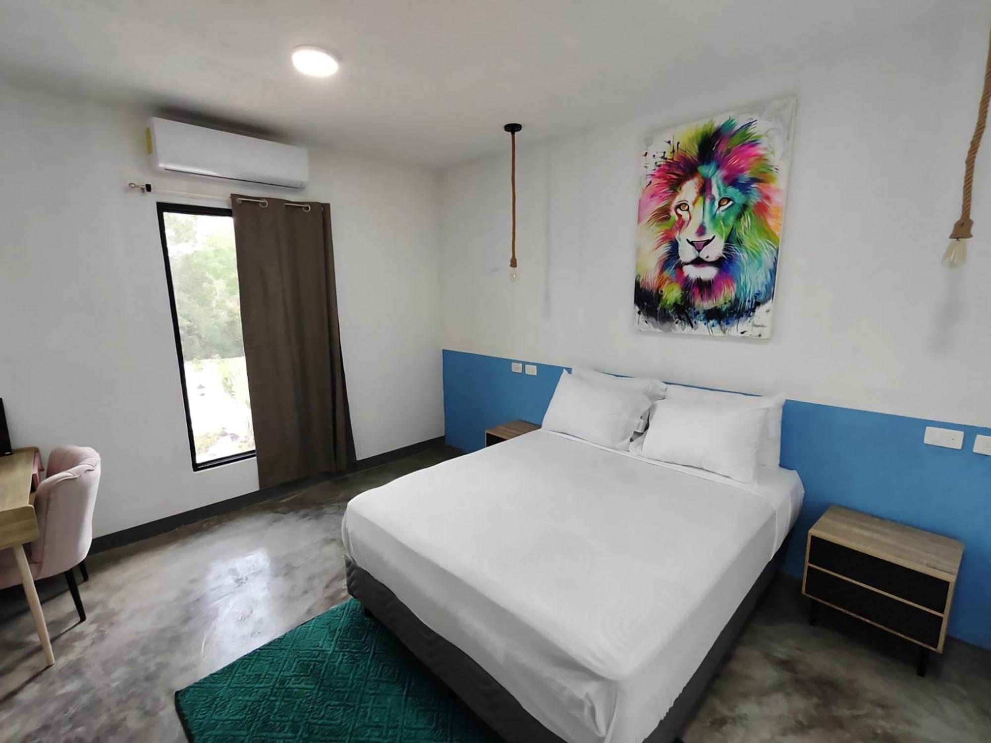 New Friends Hostel & Bar Adults Only Валядолид Екстериор снимка